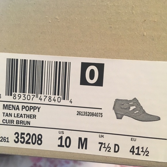 Clarks Brown Leather Booties size 10 - Picture 3 of 3